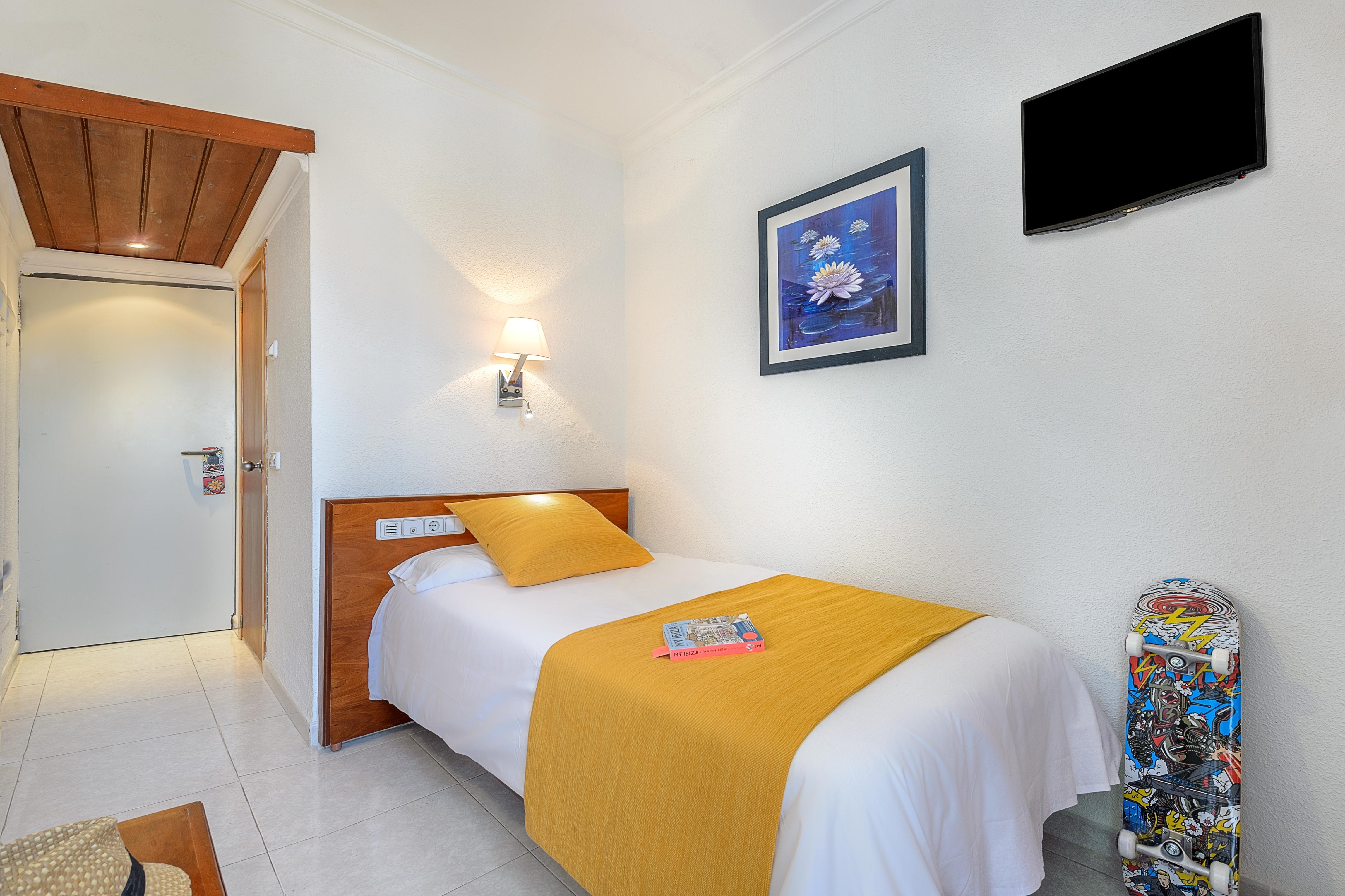 Aparthotel Vibra Bay Sant Antoni de Portmany Exterior foto