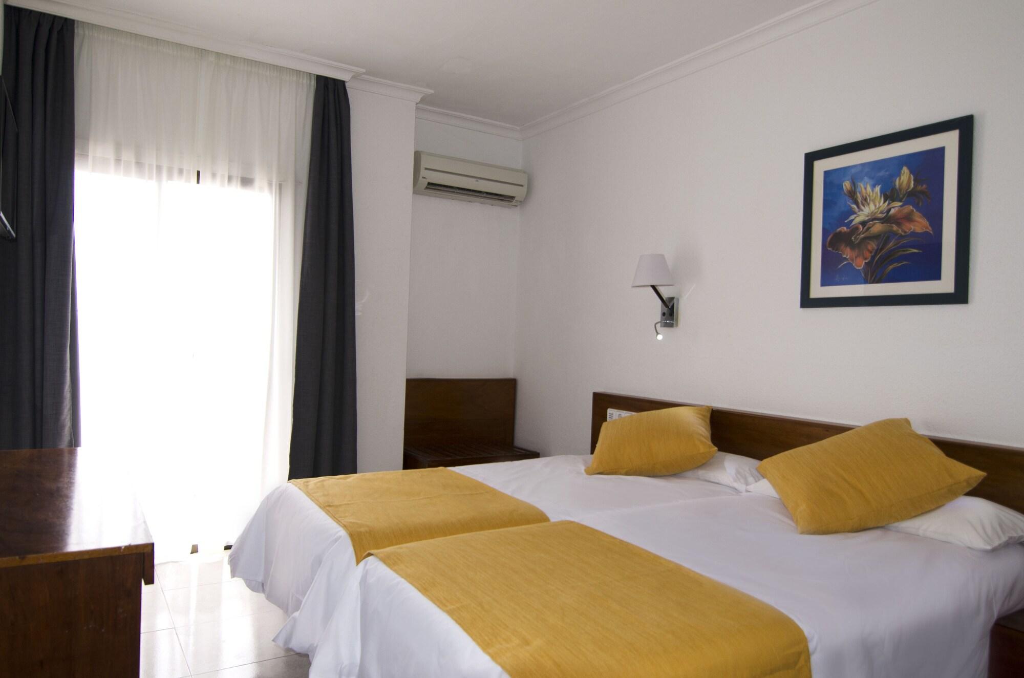 Aparthotel Vibra Bay Sant Antoni de Portmany Exterior foto