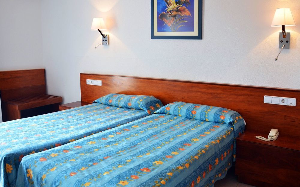 Aparthotel Vibra Bay Sant Antoni de Portmany Exterior foto