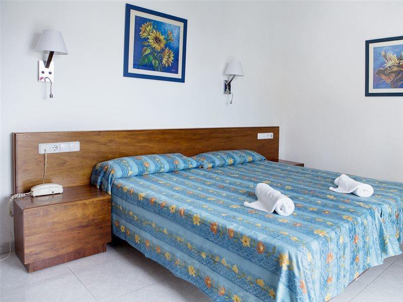 Aparthotel Vibra Bay Sant Antoni de Portmany Exterior foto
