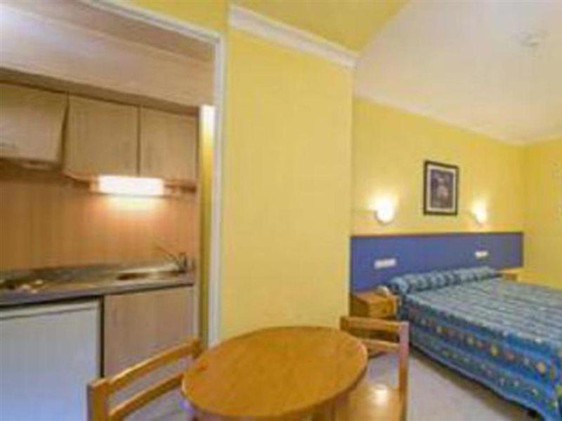 Aparthotel Vibra Bay Sant Antoni de Portmany Exterior foto